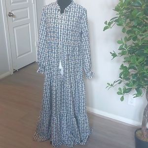 TAVIN Woman Longsleeve Tired Maxi Dress Size 8